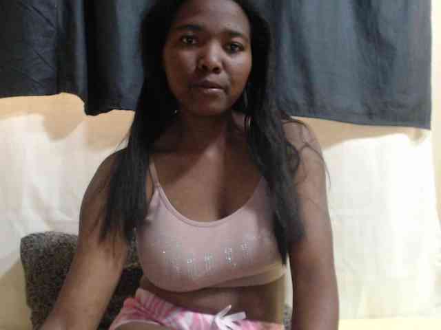 Modèle: JustHotLove