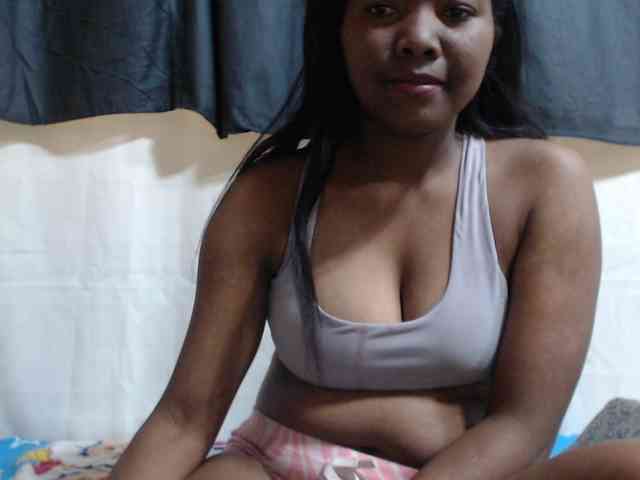 JustHotLove Live Webcam on BongaCams
