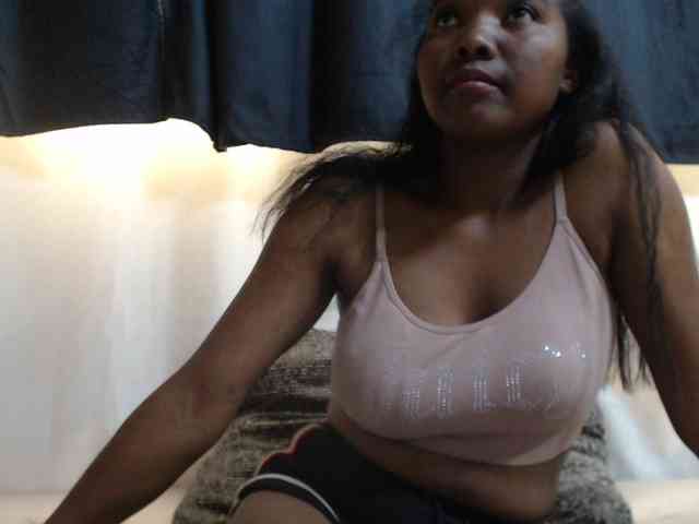 JustHotLove webcam