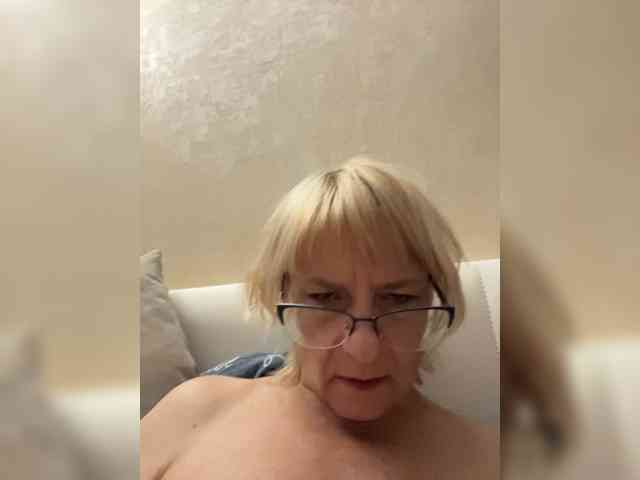 NadinKeddo webcam