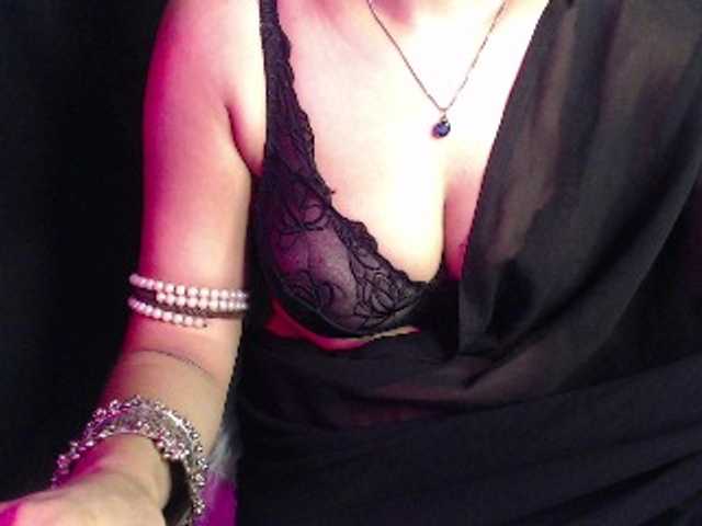 Monika67 live cam on BongaCams