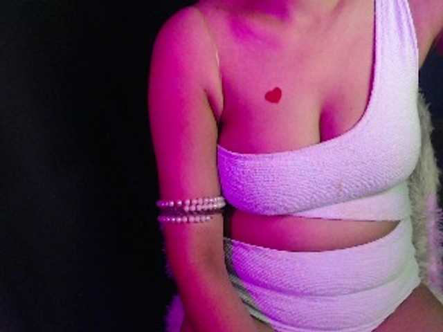 Monika67 live cam on BongaCams