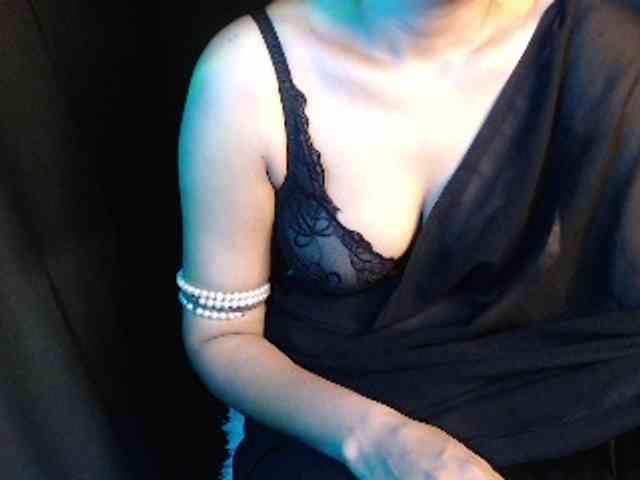 Monika67 Live Webcam on BongaCams