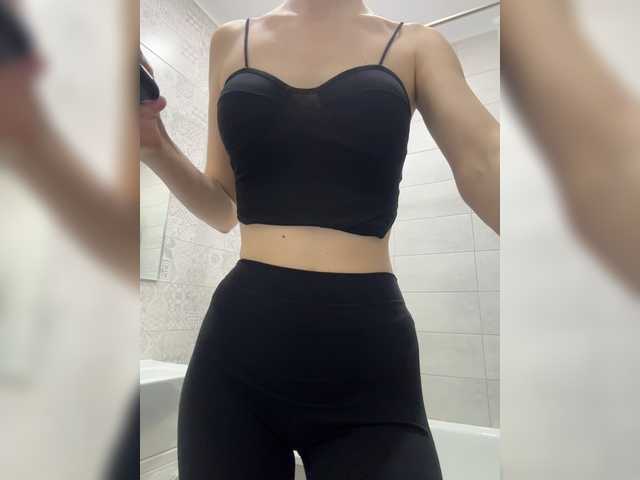 Madison01 live cam on BongaCams