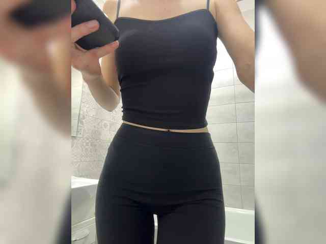 Madison01 Live Webcam on BongaCams