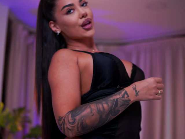 NatyDesiree live cam on BongaCams