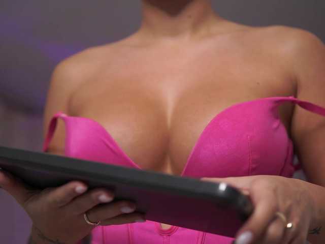 NatyDesiree live cam preview