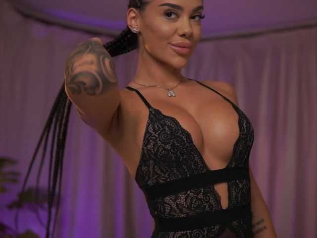 NatyDesiree live cam on BongaCams