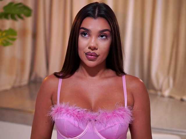 NatyDesiree live cam on BongaCams