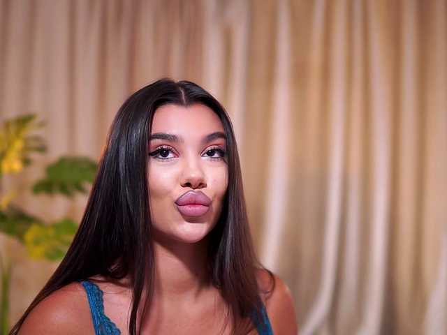 NatyDesiree live webcam show