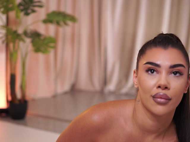 NatyDesiree live webcam show