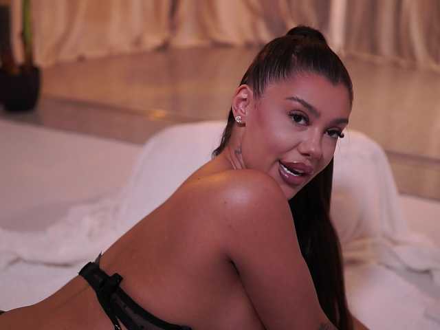 NatyDesiree live cam on BongaCams