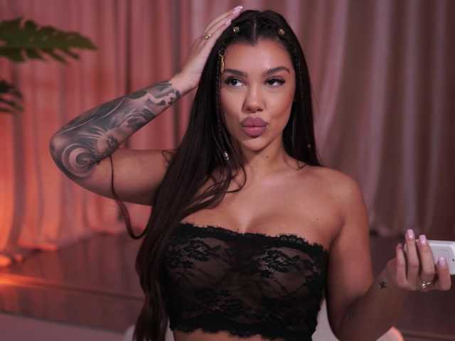 NatyDesiree's BongaCams show and profile