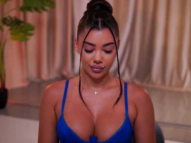NatyDesiree live webcam show