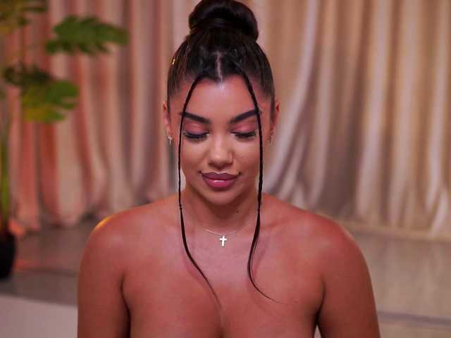 NatyAndMeghan