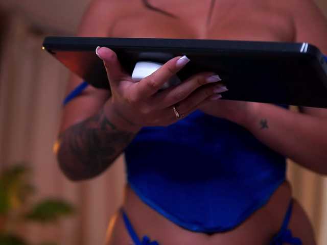 NatyDesiree live cam on BongaCams