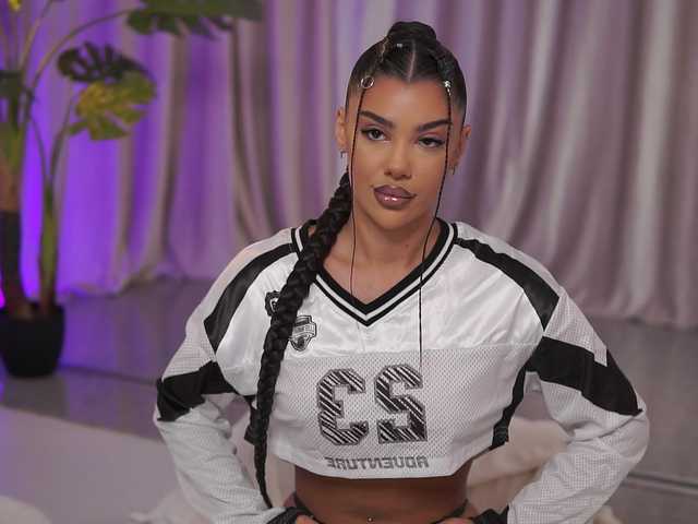 NatyDesiree live cam on BongaCams