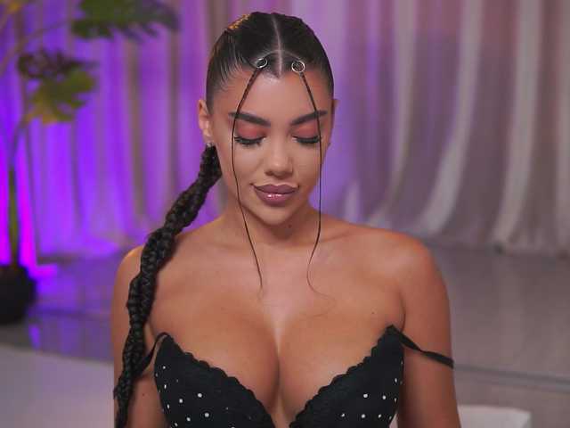 NatyDesiree live cam on BongaCams
