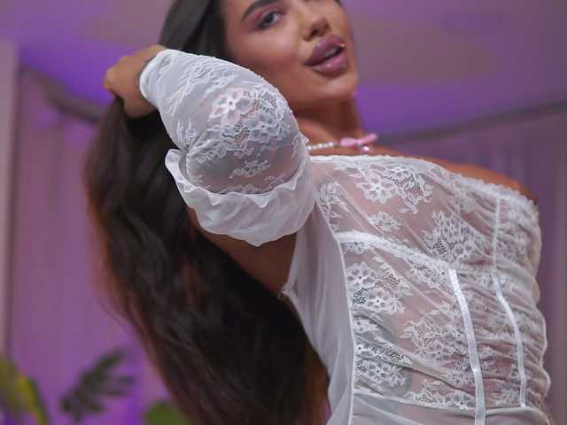 NatyDesiree live cam