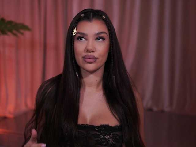 NatyDesiree's BongaCams show and profile