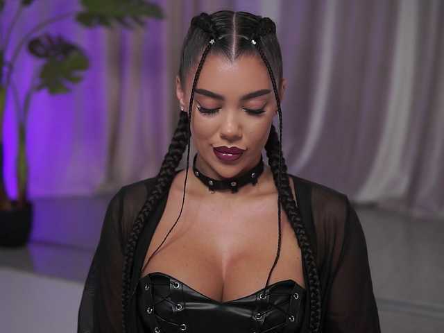 NatyDesiree live cam on BongaCams