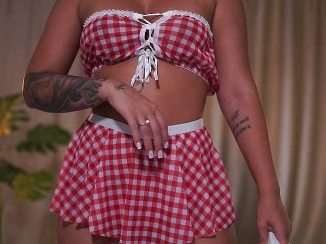 NatyDesiree live webcam show