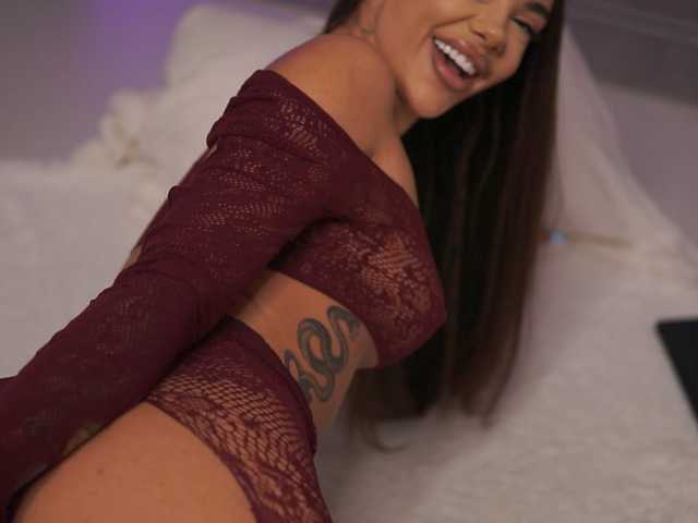 NatyDesiree live cam