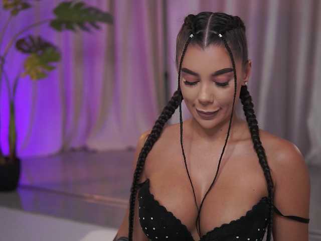 NatyDesiree live cam on BongaCams