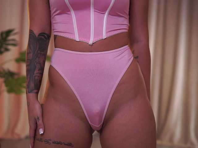 NatyDesiree live cam on BongaCams
