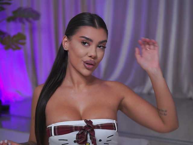 NatyDesiree live cam
