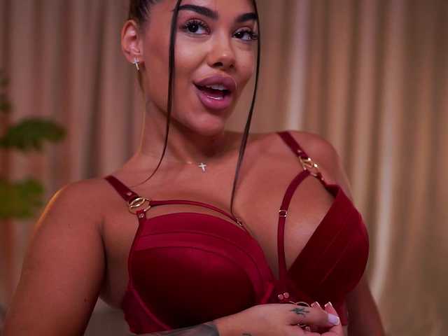 NatyDesiree live webcam show