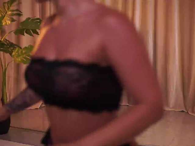 NatyDesiree live cam on BongaCams