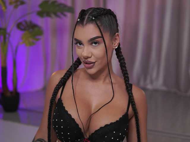 NatyDesiree live cam on BongaCams