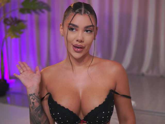 NatyDesiree live cam preview