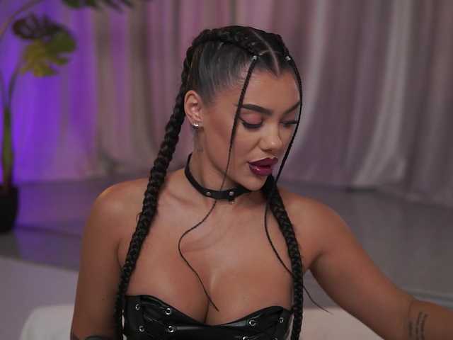 NatyDesiree live cam on BongaCams