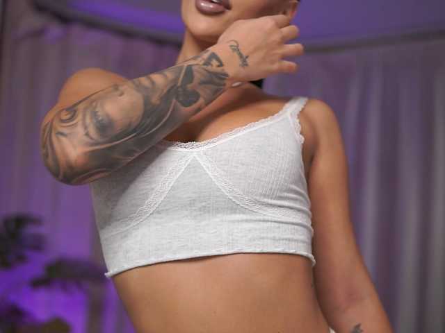 NatyDesiree live cam on BongaCams