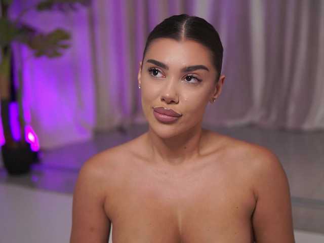 NatyDesiree live cam on BongaCams