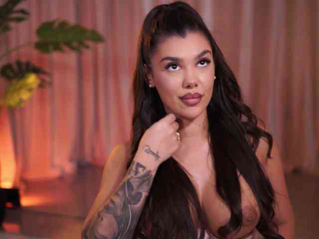 NatyDesiree webcam