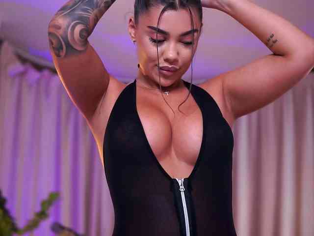 NatyDesiree webcam