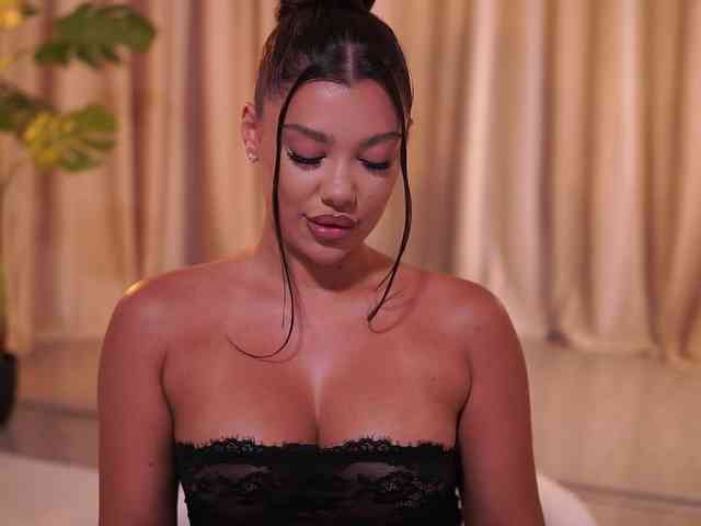 NatyDesiree webcam