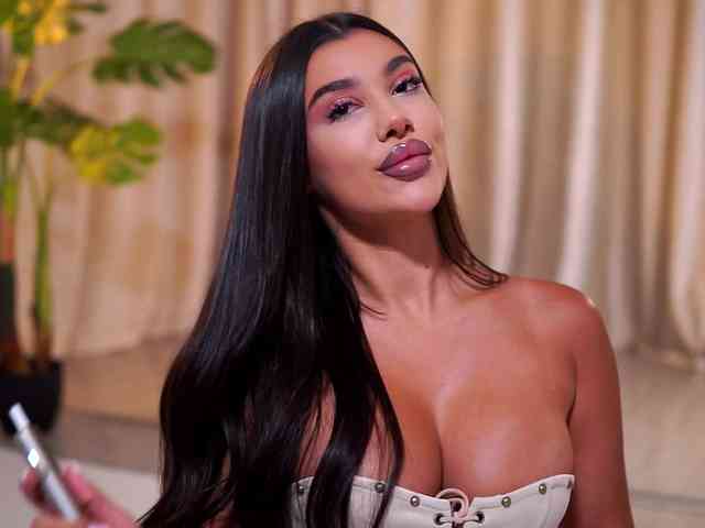 NatyDesiree webcam