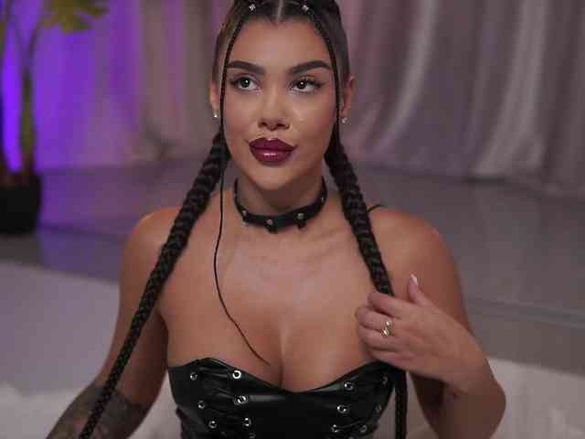NatyDesiree - Girl 