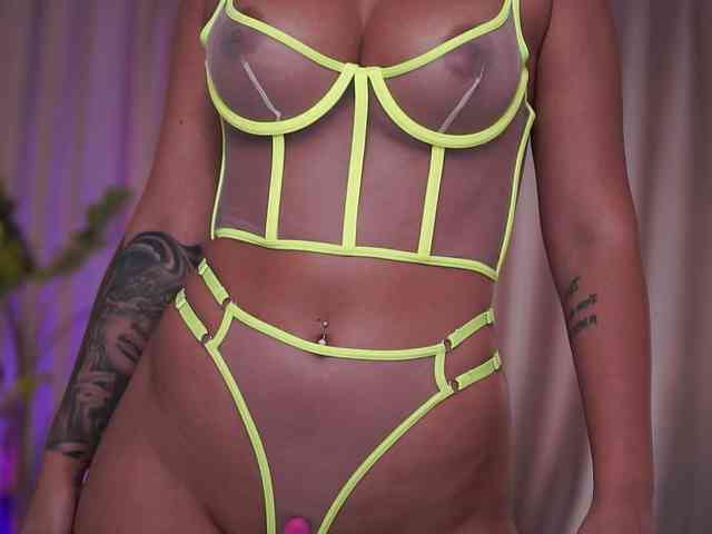 NatyDesiree webcam