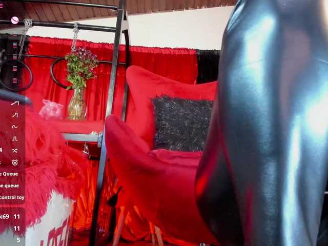 MistressAndre live cam preview