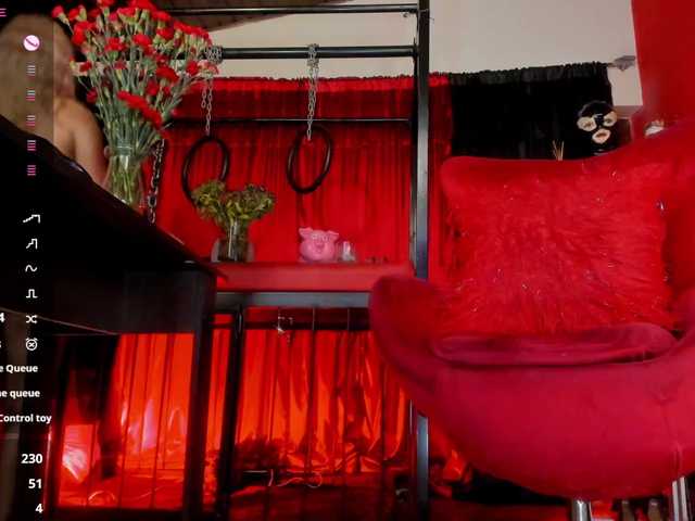 MistressAndre live cam preview