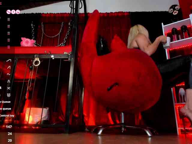 MistressAndre webcam