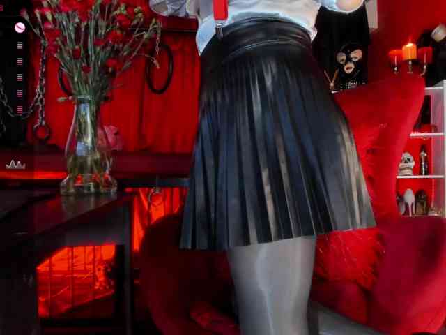 mistressandre's live room
