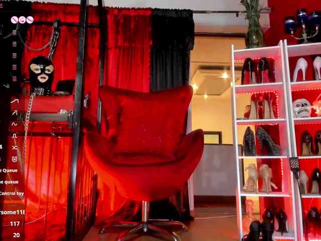 MistressAndre webcam