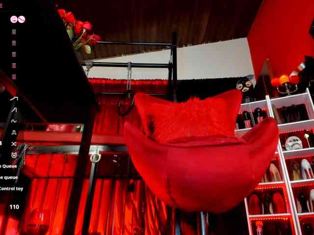 MistressAndre webcam