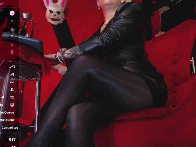 MistressAndre webcam